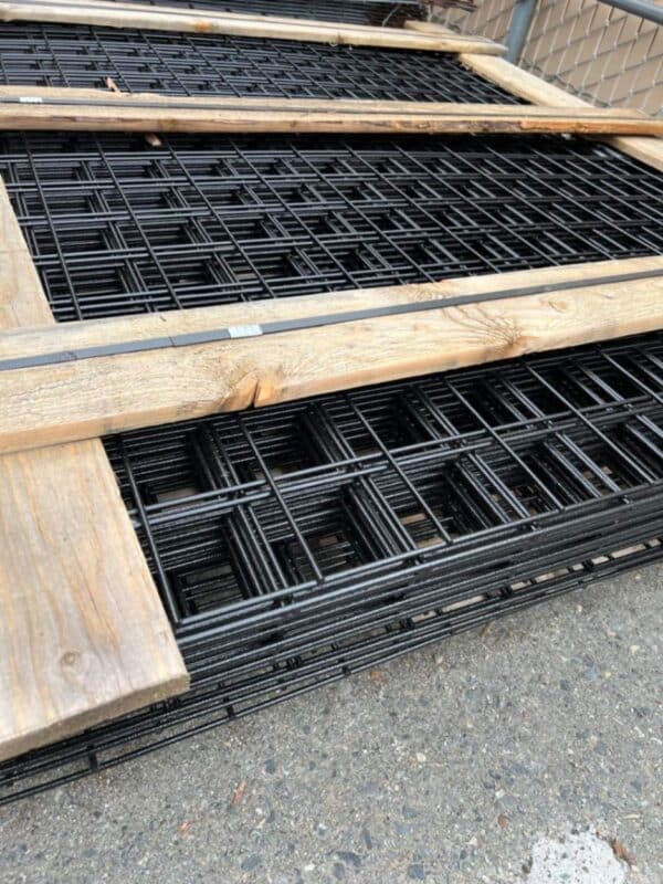 Black Hog Wire Panel 5ft x 6ft